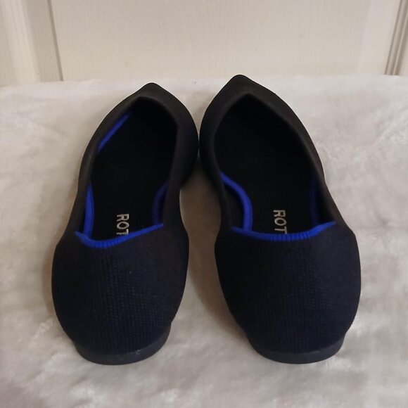 Black pointed toe Rothy's flats in size 8.5 - Picture 6 of 8